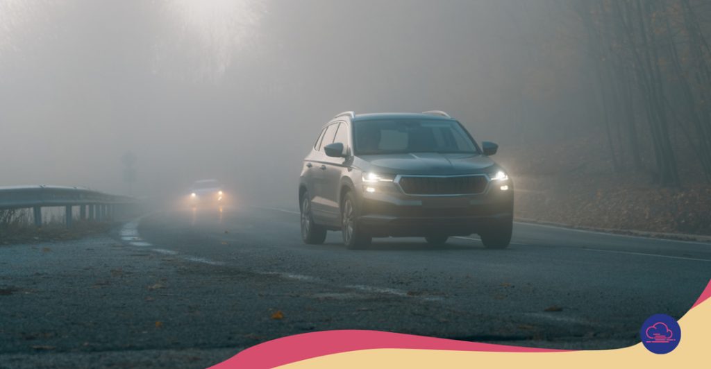 Sur la route : conduire par temps de brouillard les bons réflexes